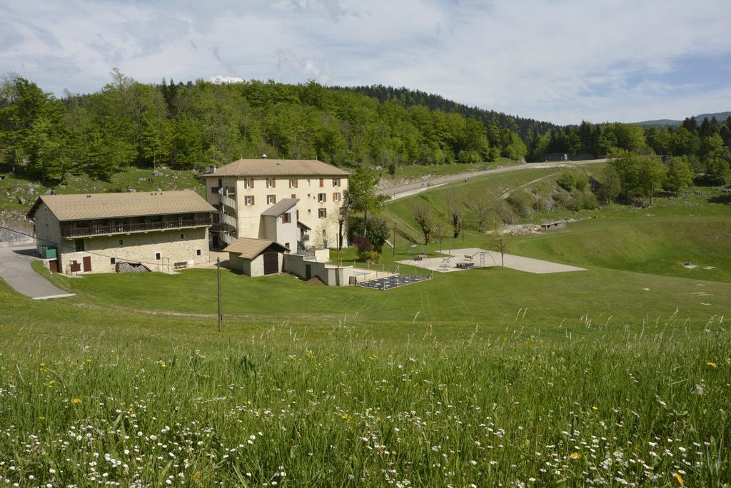 Hotel Du Col De La Machine Saint-Jean-en-Royans Eksteriør bilde